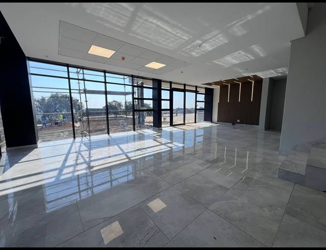 13,000M² WAREHOUSE TO LET IN LOUWLARDIA